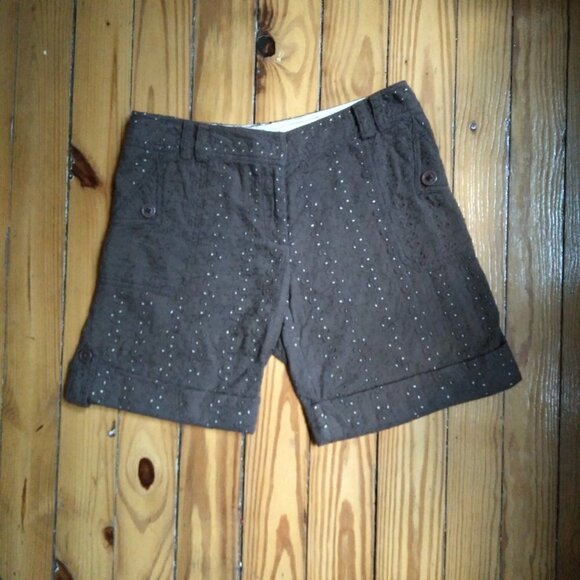 Liquid Brown Eyelet Over Linen Flattering Flat Front Low Rise Shorts Size 4 - Picture 6 of 6